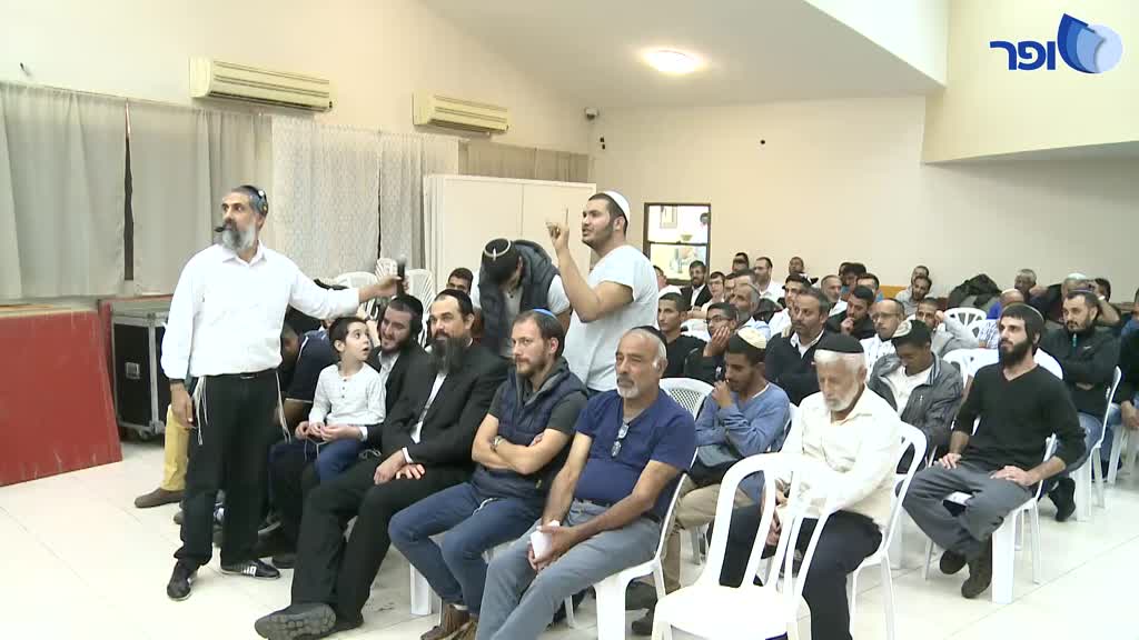 למה זוכים בחסד אחד?